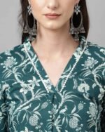 Women Floral Print Straight Kurta Set - Image 3