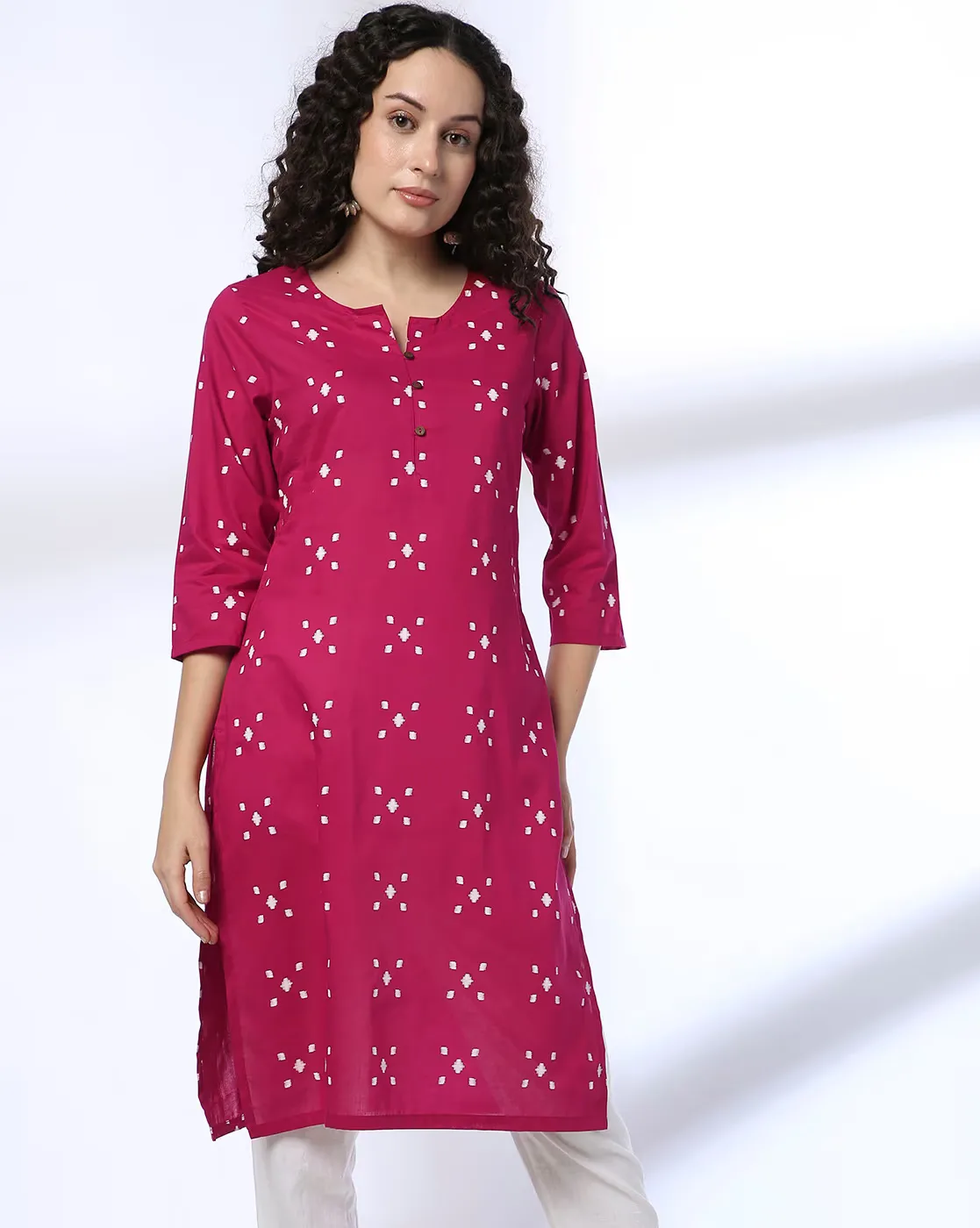 1117Wx1400H-443066785-magntafusha-MODEL.webp Women Geometric Print Cotton Straight Kurta - Image 1