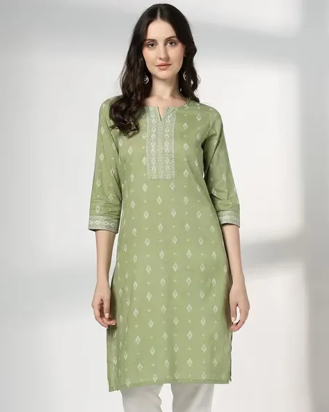 473Wx593H-443067558-green-MODEL.webp Women Printed Straight Kurta - Image 1